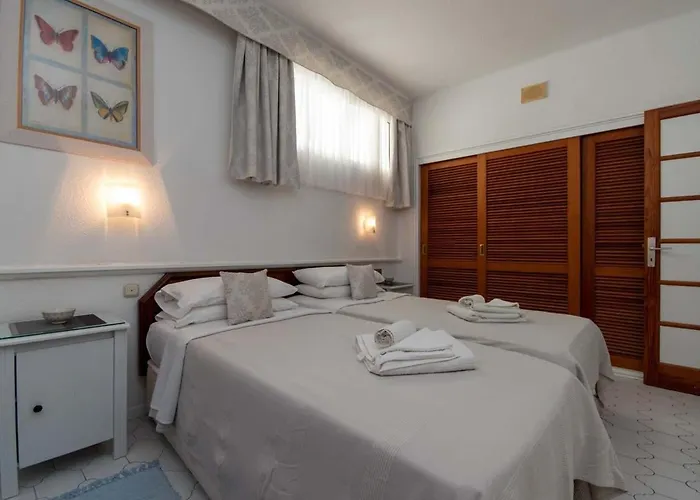 Club Atlantis 78 - One Bed Apartment