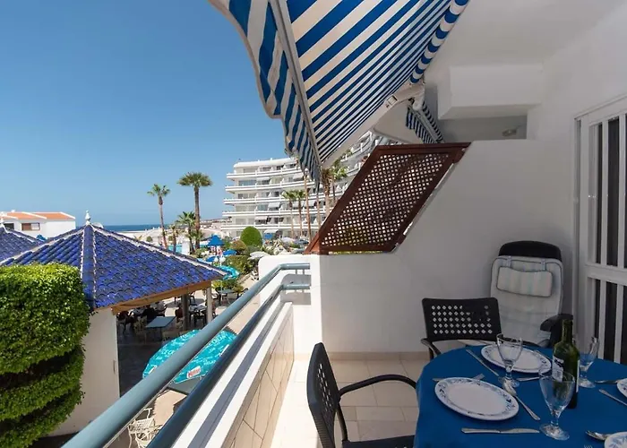 Club Atlantis 78 - One Bed * Costa Adeje (Tenerife)