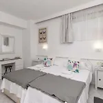 Club Atlantis 78 - One Bed *