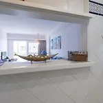 Club Atlantis 78 - One Bed Daire *