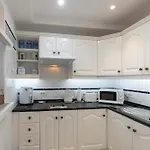 Club Atlantis 78 - One Bed *