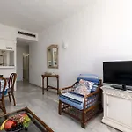 Club Atlantis 78 - One Bed