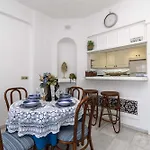 Club Atlantis 78 - One Bed